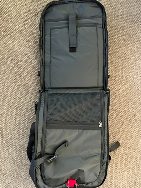 Tomtoc Navigator 40L laptop compartment